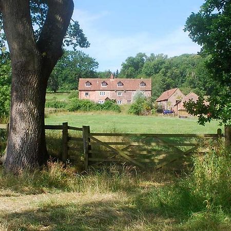 Grove Farm B&B Newnham  ภายนอก รูปภาพ